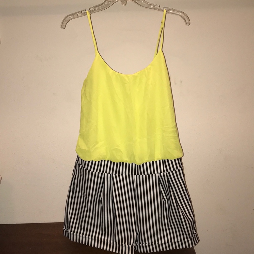 Toxik3 yellow black & white stripes romper Sz L